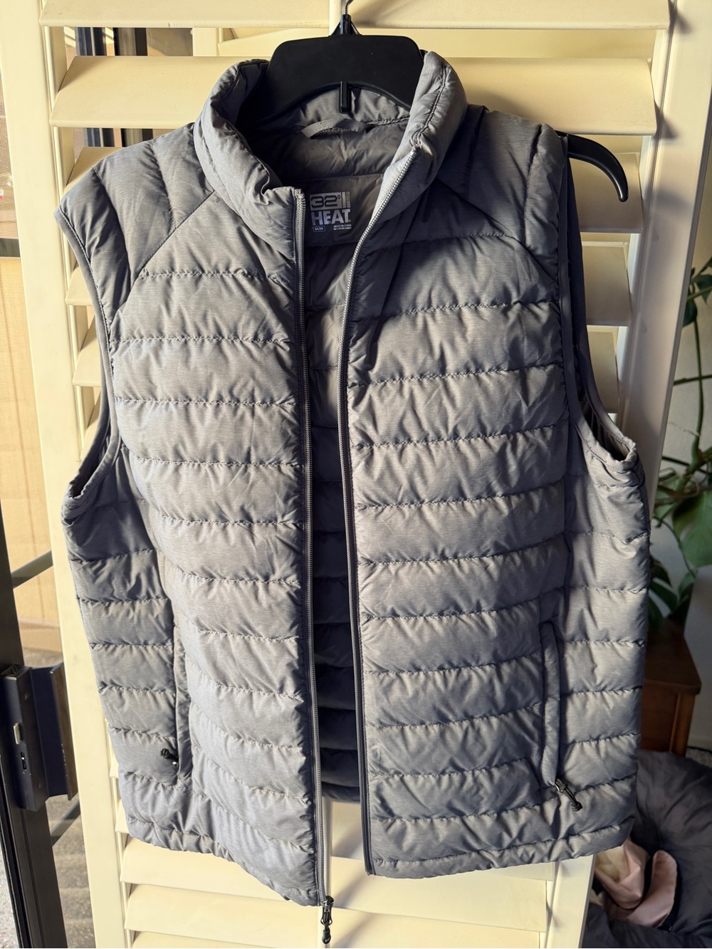 32 Degrees Men's Quilted Light Gray Packable Puffer Vest